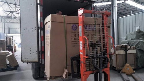 图 怀柔搬家公司 专业搬家搬厂 长短途运输 北京搬家