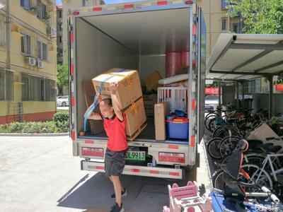 北京搬家公司承接居民搬家、公司搬家、长短途、搬厂、拆装家具、钢琴搬运等服务
